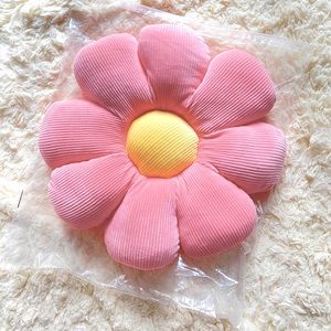 [SOLD] NEW Dainty Pink & Yellow Corduroy Pillow